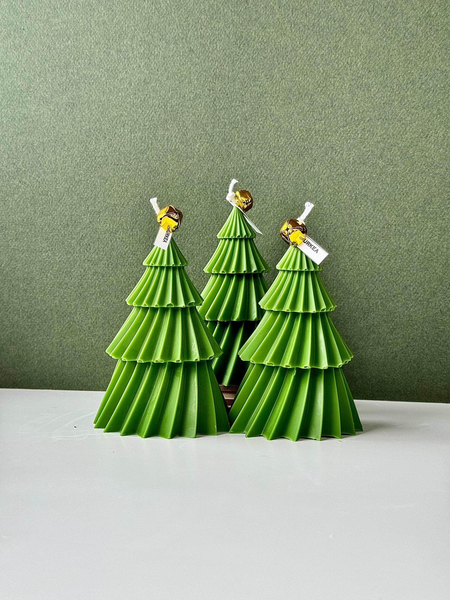 Christmas tree candle 5 oz - BURKEA LLC