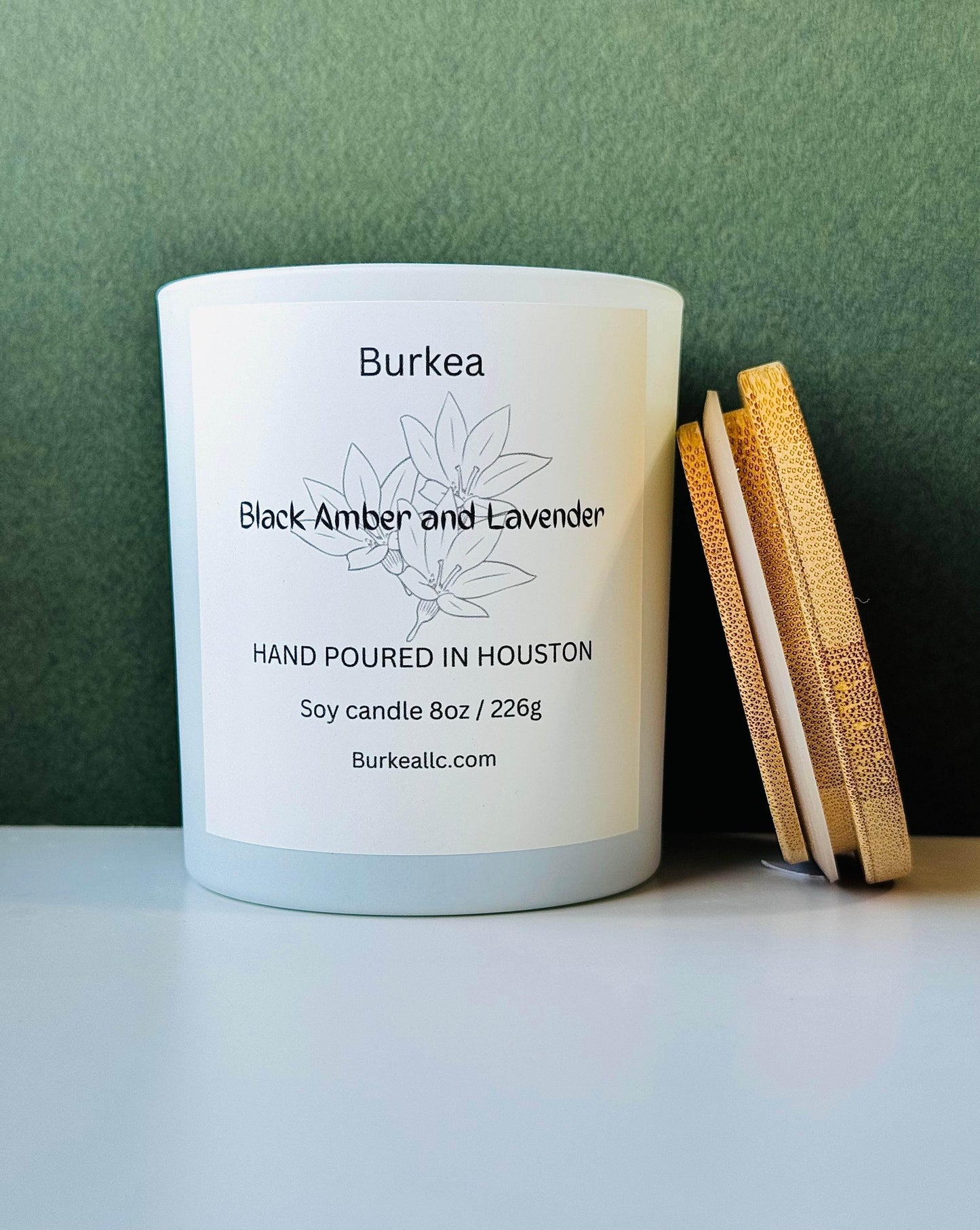 Black Amber & Lavender 8oz Soy candle - BURKEA LLC