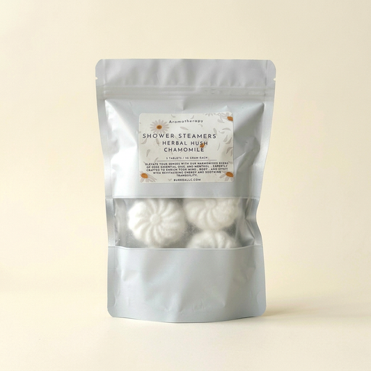 Herbal Hush Chamomile con fondo marfil